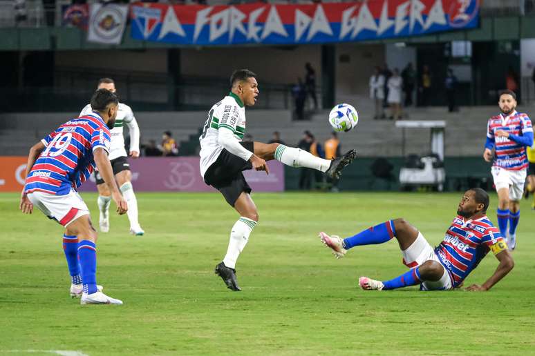 Coritiba Mira Quebrar Sequência Sem Vitórias E Encerrar Jejum Contra O ...