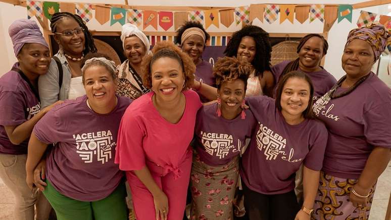 Feira Iaô Junino, realizada no shopping da Bahia com empreendedoras negras das periferias de Salvador