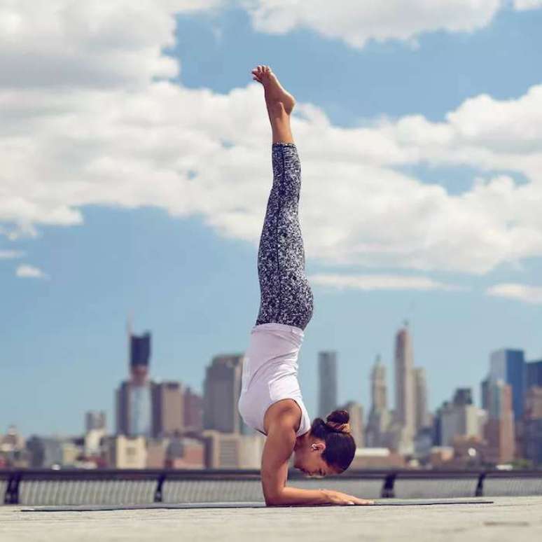 Dolphin to Forearm Stand