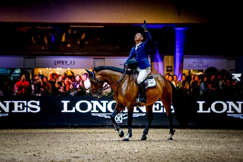 Doda Miranda vence o GP Longines no 33 Internacional Indoor de