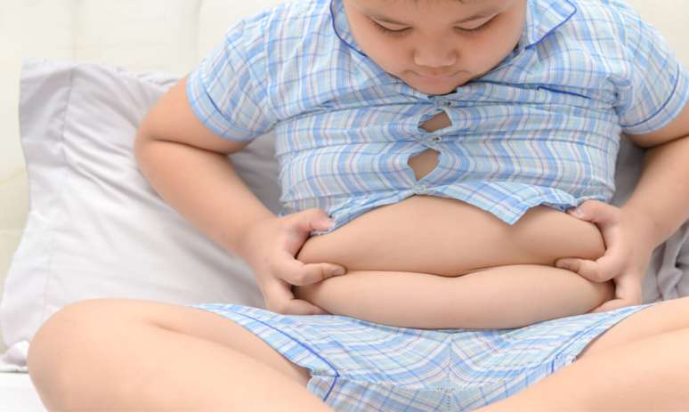 Obesidade infantil: entenda quais as causas e como combater o problema -