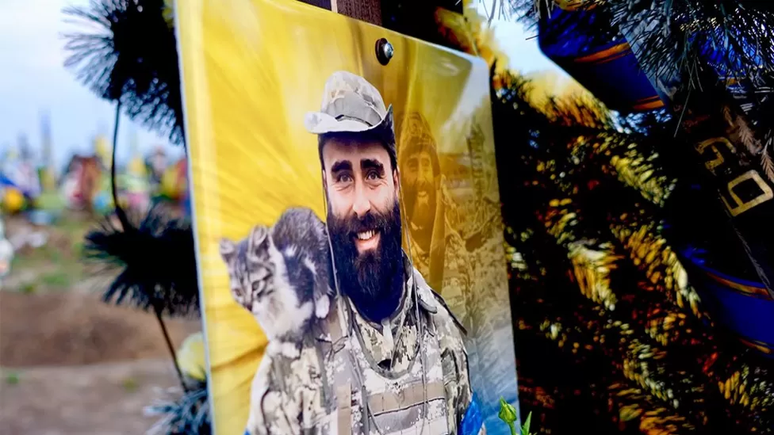 O marido de Oksana, Pavlo, morreu na primeira contra-ofensiva