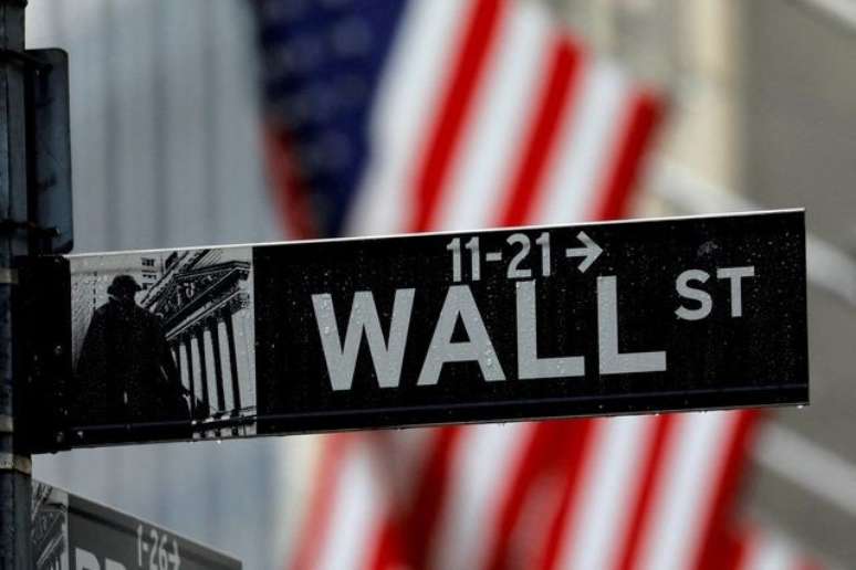 Placa de Wall St em Nova York
26/10/2020
REUTERS/Mike Segar