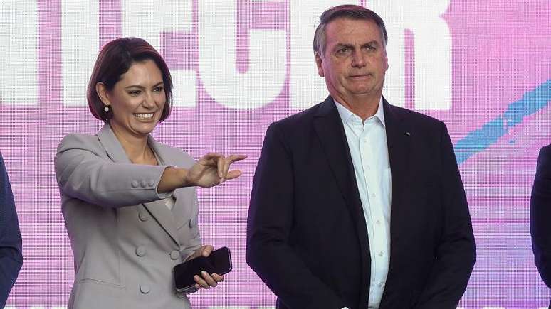 Michelle e Jair Bolsonaro devem prestar depoimento nesta quinta-feira (31/08)