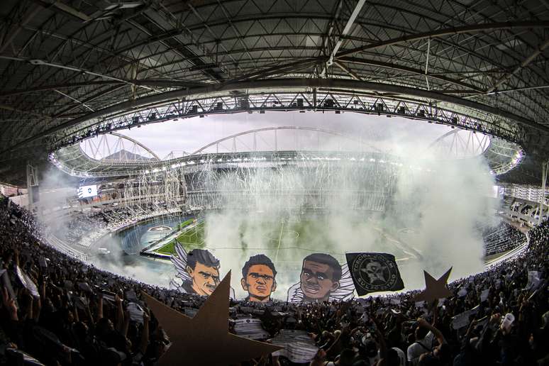 Torcida Do Botafogo Esgota Ingressos Para Clássico Contra O Flamengo