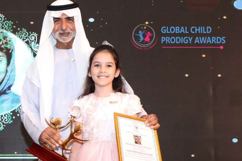 Nicole Semião foi premiada em Dubai pelo "Global Child Prodigy Awards"