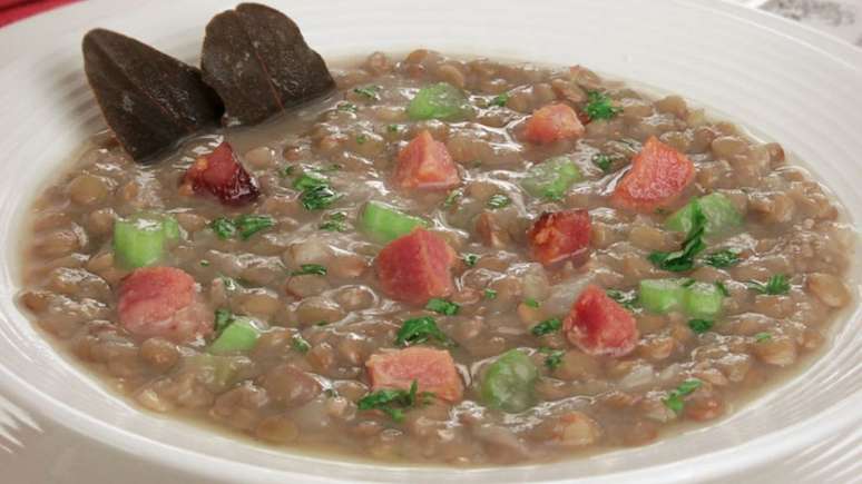 Sopa cremosa de lentilha