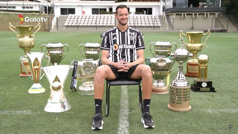 Campeão da Libertadores de 2013 decide voltar a jogar no Galo