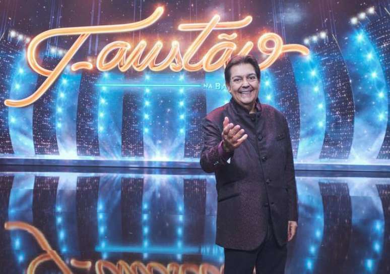 Faustão recebeu o transplante de coração no último domingo, 27.