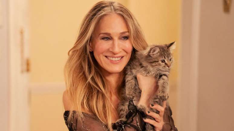 Sarah Jessica Parker adotou gato de Carrie em "And Just Like That"