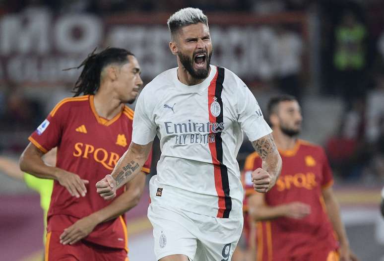 Girou anotou o primeiro do Milan na vitória por 2 a 1 sobre a Roma