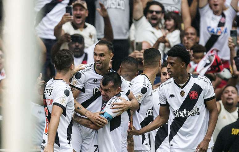 A estreia como treinador do Vasco e com est&aacute;dio cheio foi no Maracan&atilde;, no dia 20 de agosto &ndash;
