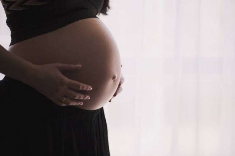 Muitas mulheres engravidam naturalmente depois de passar por tratamento de reprodução assistida.