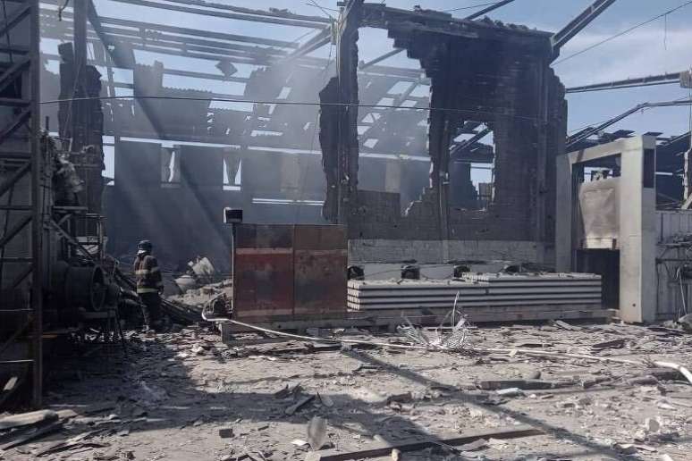 Explosão em caldeira de metalúrgica deixa mortos e feridos em Cabreúva