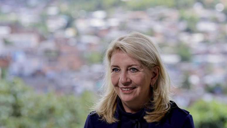 Diretora-executiva do Unicef, Catherine Russell, defendeu o uso de câmeras corporais por policiais no Brasil