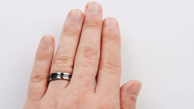 The length of your finger can tell you how much testosterone you received in the uterus
