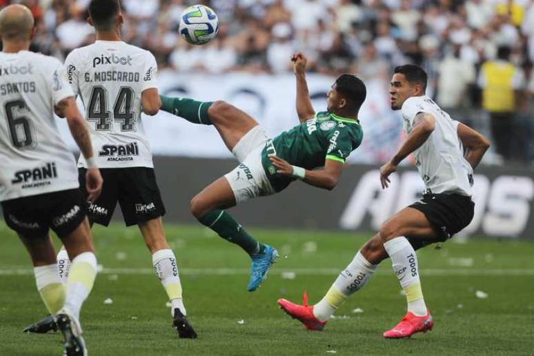 MELHORES DEFESAS DE WEVERTON PELO PALMEIRAS EM 2023 