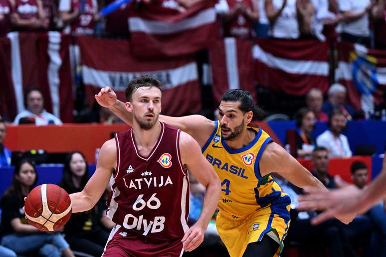 Em busca de vaga no Mundial de Basquete, Brasil joga a vida contra EUA