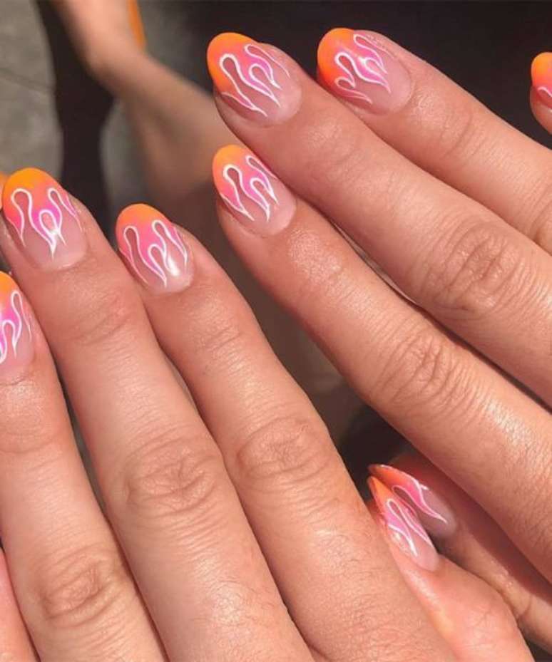 Flame nail art –