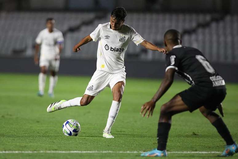 Santos x Corinthians: as prováveis escalações dos time para a