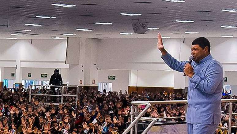 Pastor Valdemiro Santiago é o fundador da Igreja Mundial do Poder de Deus