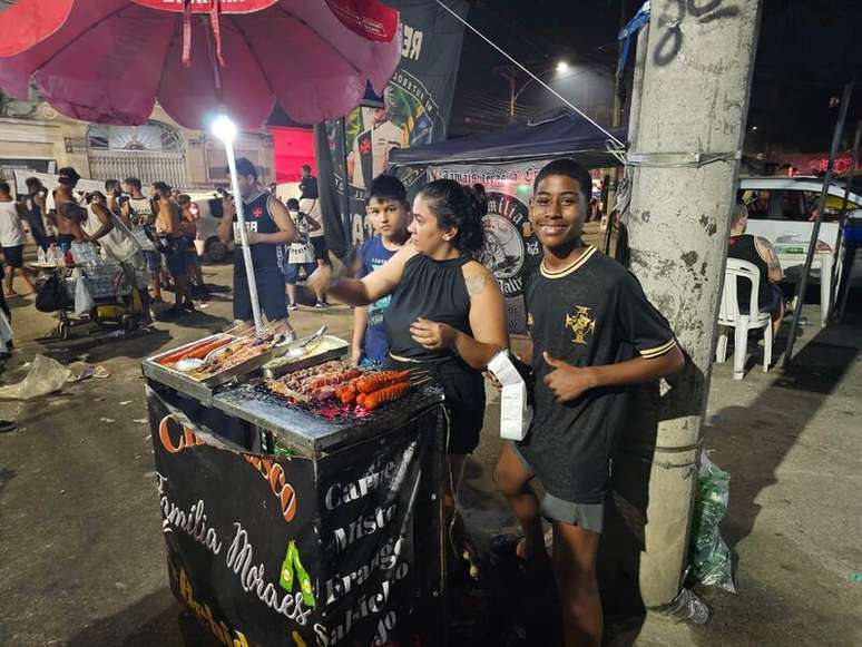 Moradores da Barreira voltaram a lucrar com a mobiliza&ccedil;&atilde;o dos vasca&iacute;nos &ndash;