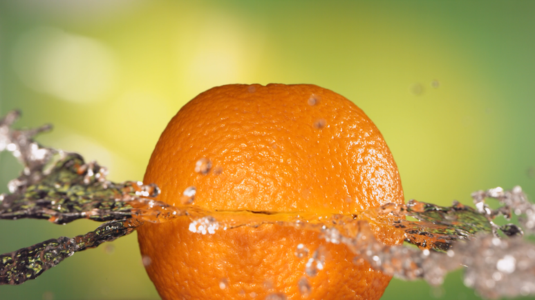 A vitamina C pode ser encontrada nas frutas cítricas (Imagem: ankabala/Envato)