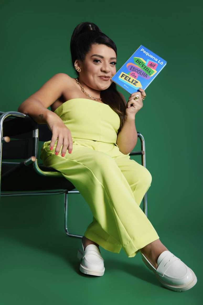 Lo fala sobre o lançamento do primeiro livro, os limites do humor na era digital e qual a história da pessoa por trás da comediante nas redes sociais