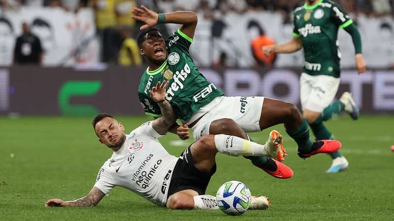 Corinthians fica no empate sem gols com o Palmeiras pelo