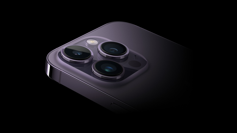 Linha iPhone 15 deve chegar com novidades em câmeras (Imagem: Divulgação/Apple)