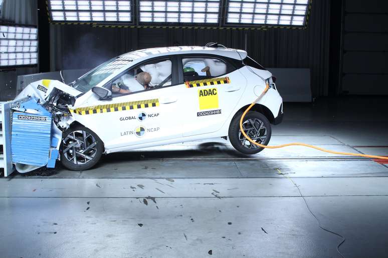 Hyundai HB20: três estrelas no Latin NCAP mesmo com seis airbags