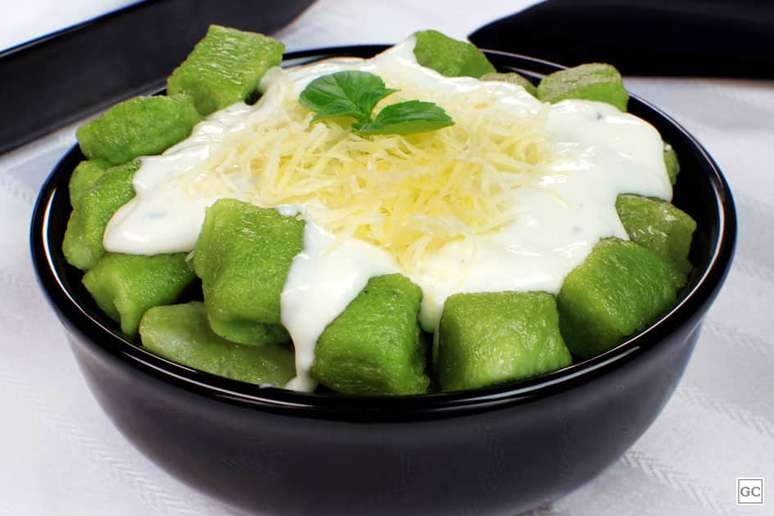 Spinach Gnocchi with Gorgonzola Sauce: Try them today