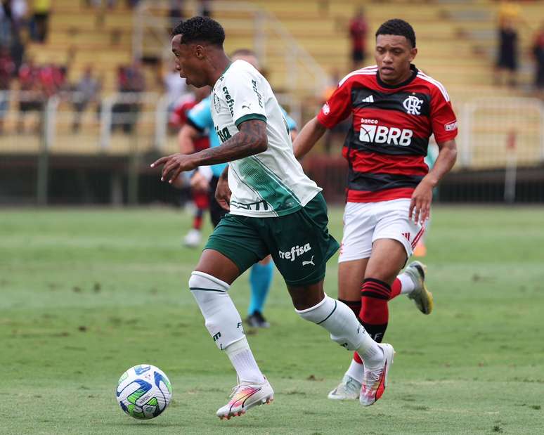 Flamengo vence o Palmeiras nos pênaltis e conquista o Brasileirão