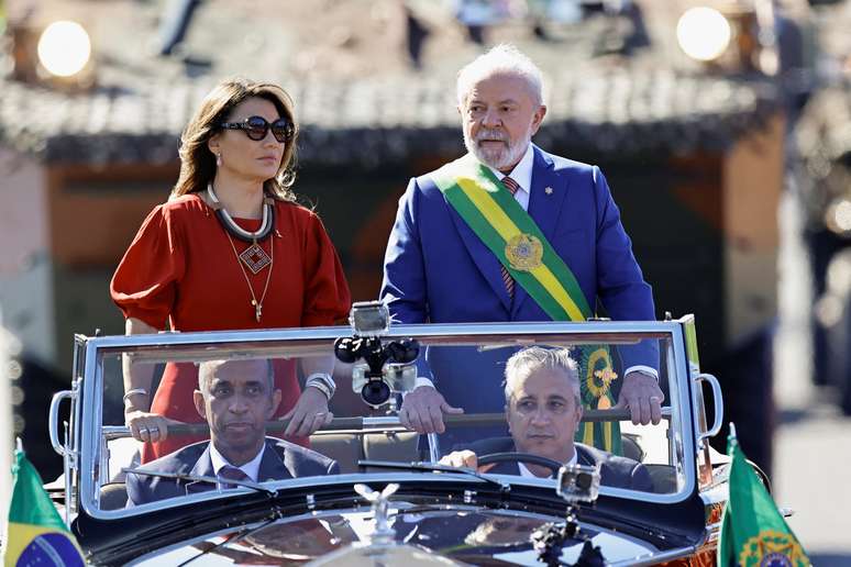 Janja e Luiz Inacio Lula da Silva durante desfile do 7 de Setembro