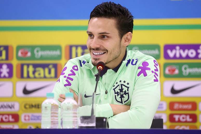 Raphael Veiga cites Fernando Diniz’s help in his career and says the coach ‘has everything to be a winner’