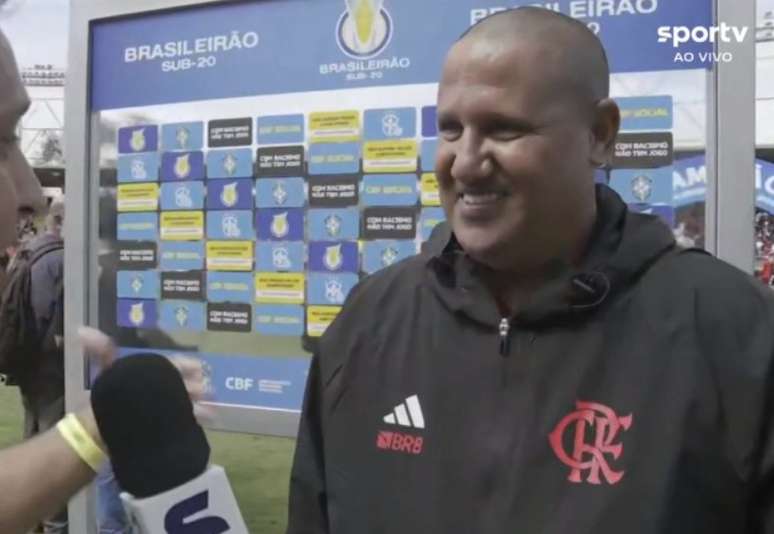 O treinador Mário Jorge conseguiu conquistar mais um título no comando das categorias de base do Flamengo. Feliz, o treinador falou sobre o título