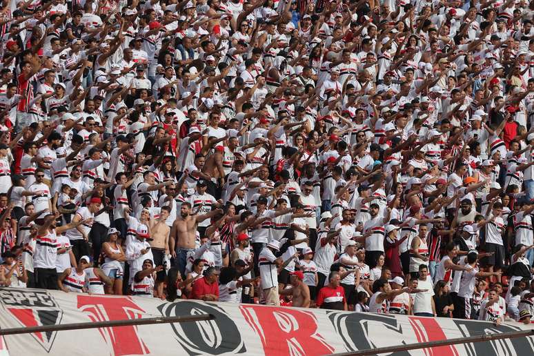 São Paulo anuncia parcial de ingressos para partida contra o Grêmio -  Gazeta Esportiva