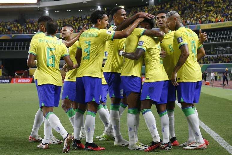 Brasil venceu de 5 a 1 a Bolívia na estreia das Eliminatórias da Copa do Mundo 
