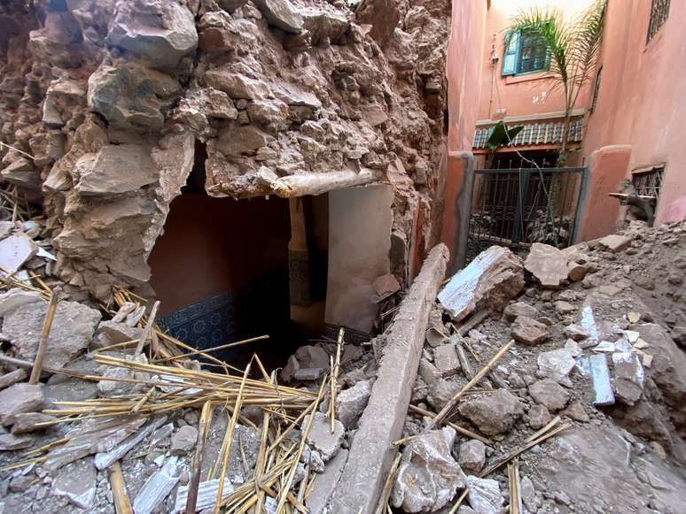 Morocco records more than 800 deaths after strong earthquake
