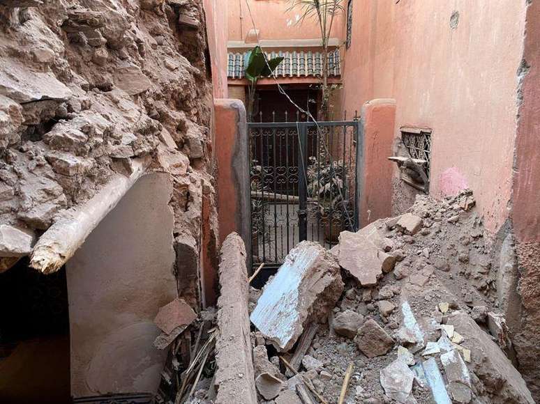 Tremores secundários podem derrubar edifícios já fragilizados