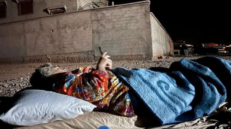 Tânia Andrade dormiu do lado de fora do hotel, no deserto, com medo