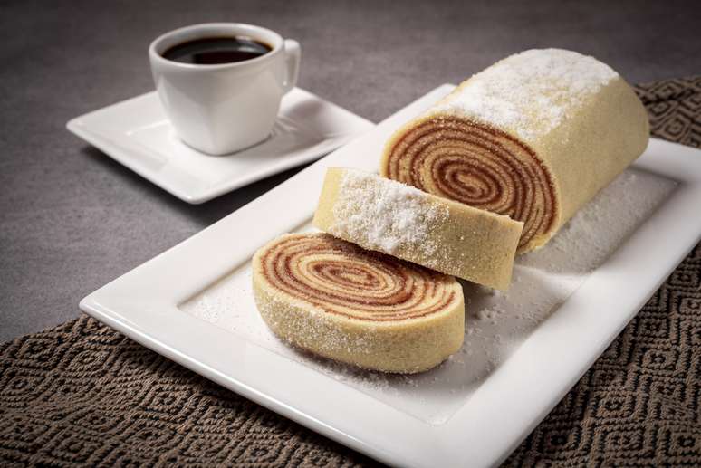 Roll cake and roulade: similar, but different;  understand