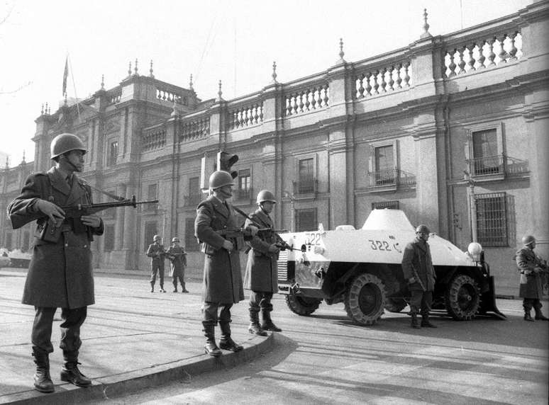 O golpe de 1973 no Chile aconteceu após ‘três anos de esforços para desestabilizar’ o governo do presidente Salvador Allende, segundo o analista americano Peter Kornbluh