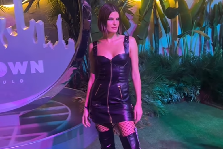 Isabeli Fontana no The Town