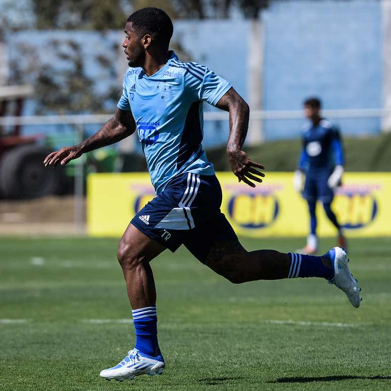 Wesley Gasolina é anunciado com vídeo diferente no Cruzeiro