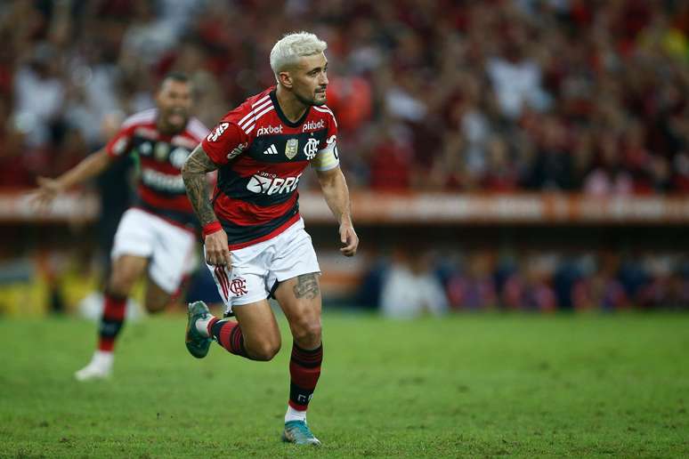 Joia do Flamengo está de volta ao Flamengo e anima torcedores