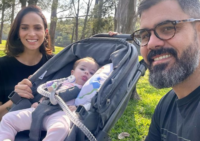 Let&iacute;cia, Maria Guilhermina e Juliano Cazarr&eacute;