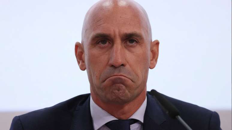 Rubiales revelou que sua família e outras pessoas próximas tiveram influência na decisão de se afastar da presidência da RFEF