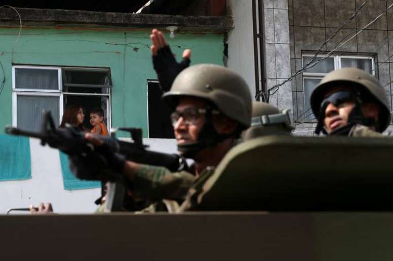 As Forças Armadas e as polícias Civil e Militar na intervenção federal na segurança do Estado do Rio de Janeiro