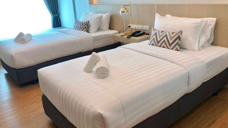 Veja como montar uma cama de hotel perfeita - Shutterstock